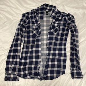 Comfy hardly worn women’s blue flannel